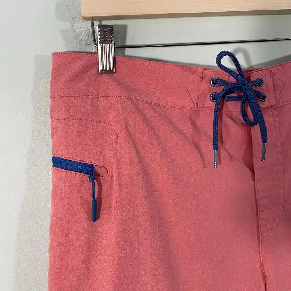 Vineyard Vines Men Pink Logo Patch Swim Trunk Size 32